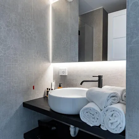 Seta Hotel